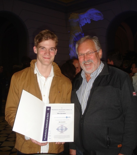 Physik-Schuelerurkunde_Gerwien_04a.jpg